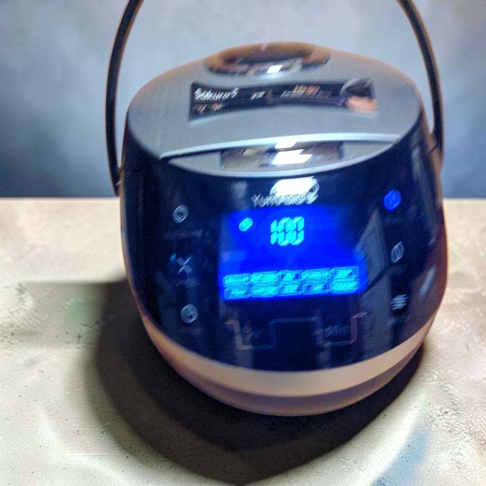 Yum Asia Sakura Rice Cooker 8 Cup 1.5L Ninja Ceramic Bowl YUMEN15US Black Silver - Picture 3 of 12